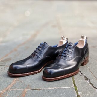 bespoke oxford shoes with bespoke trees