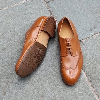 bespoke derbies in tan calf with wing cap